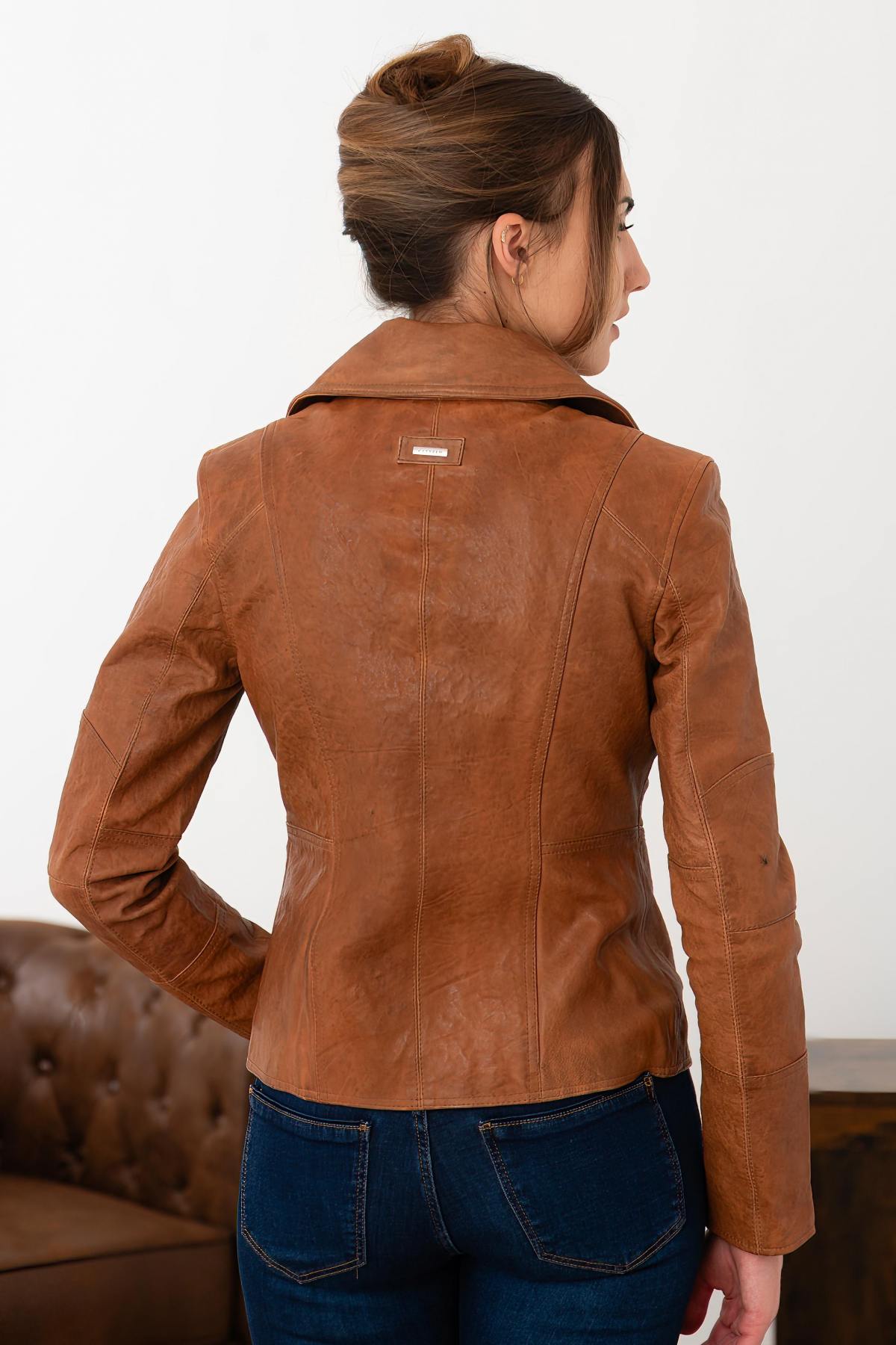 Tan leather jacket with asymmetrical collar - Image n°3