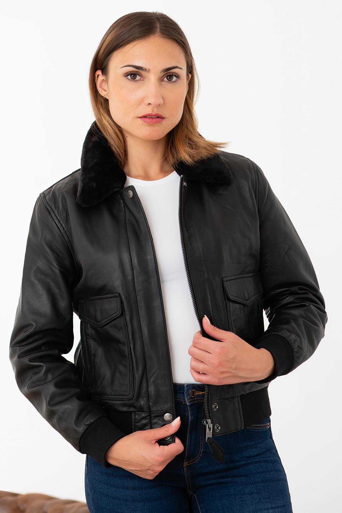 Schott NYC's lambskin aviator jacket with removable vegan fur collar. - Image n°2