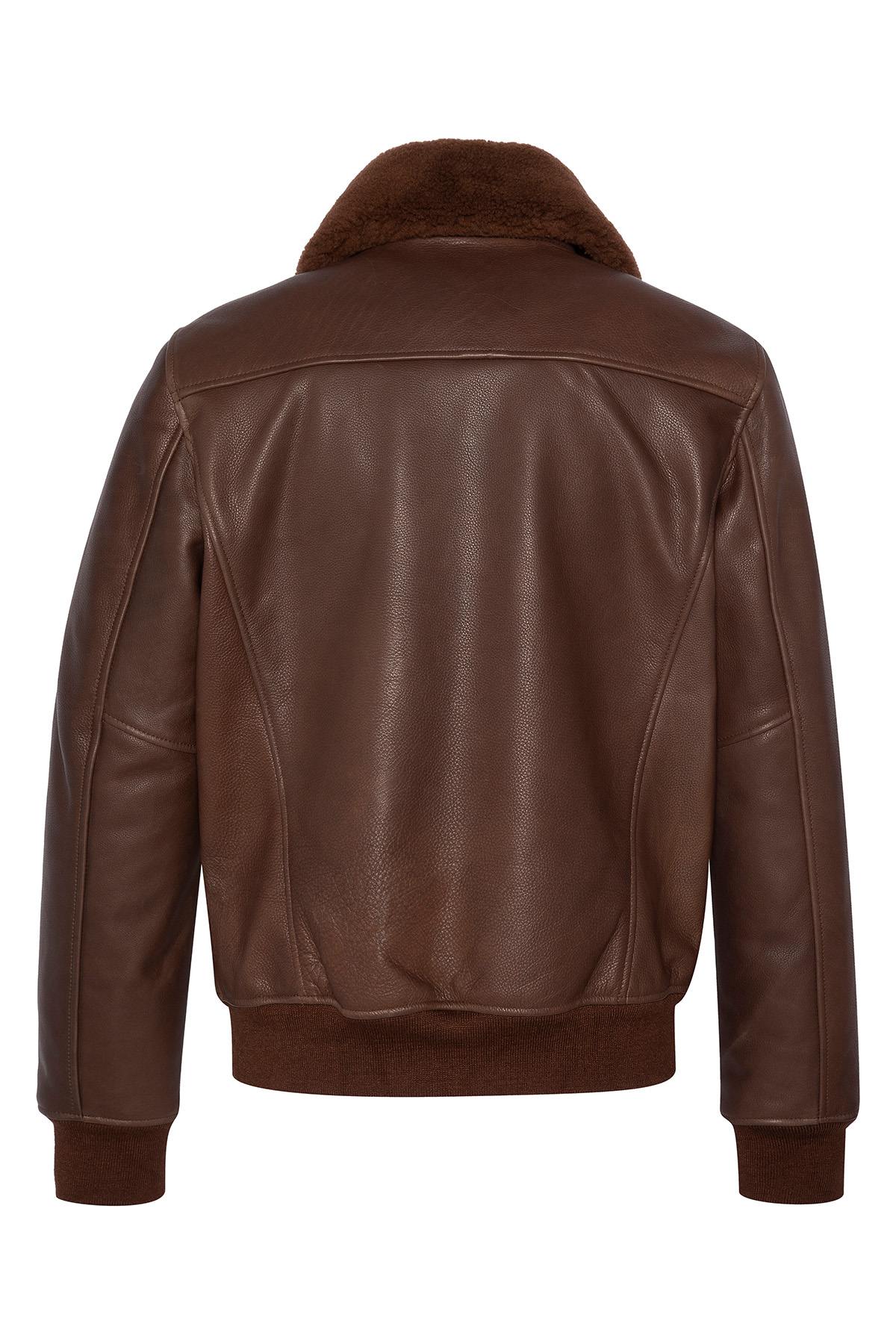 Schott's brown cowhide aviator jacket: removable collar, zip closure. - Image n°8