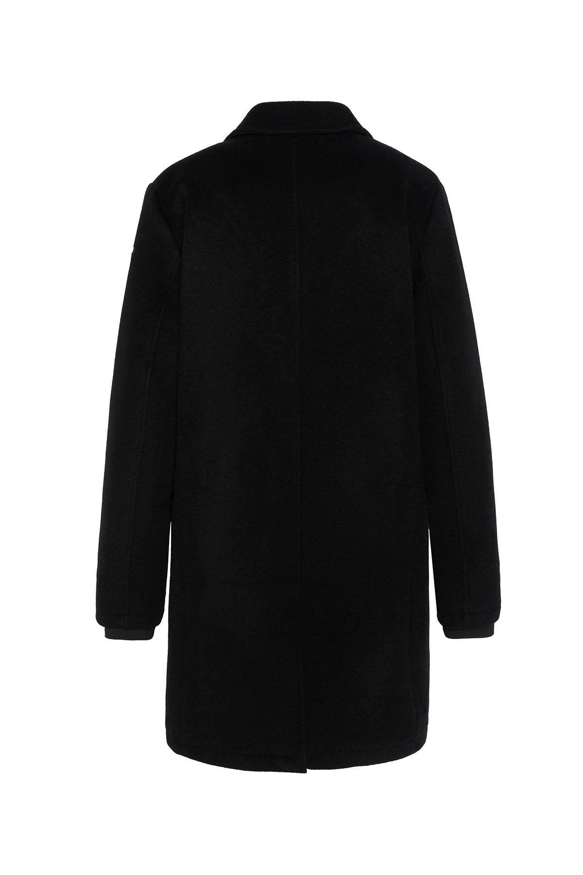 Schott's MILES2: a wool-blend overcoat with anchor buttons for winter. - Image n°8