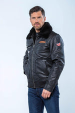 Steve McQueen black leather jacket with fur collar - Image n°8