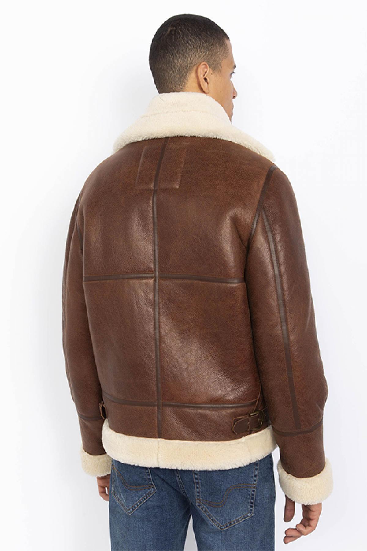 Schott's LC1259 Moka: sheepskin bomber, wartime warmth, vintage charm. - Image n°4
