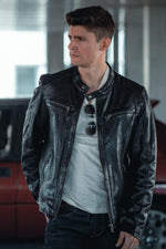 Fine and supple black leather jacket - Image n°6