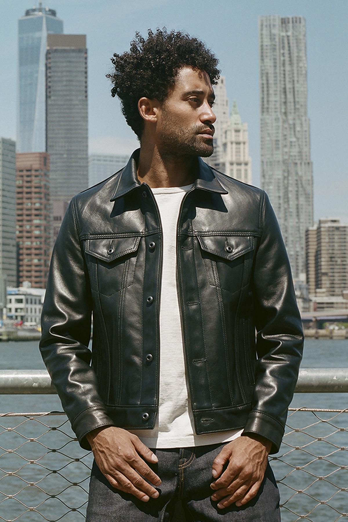 Slim-fit trucker jacket in full-grain cowhide, crafted by Schott USA. - Image n°1