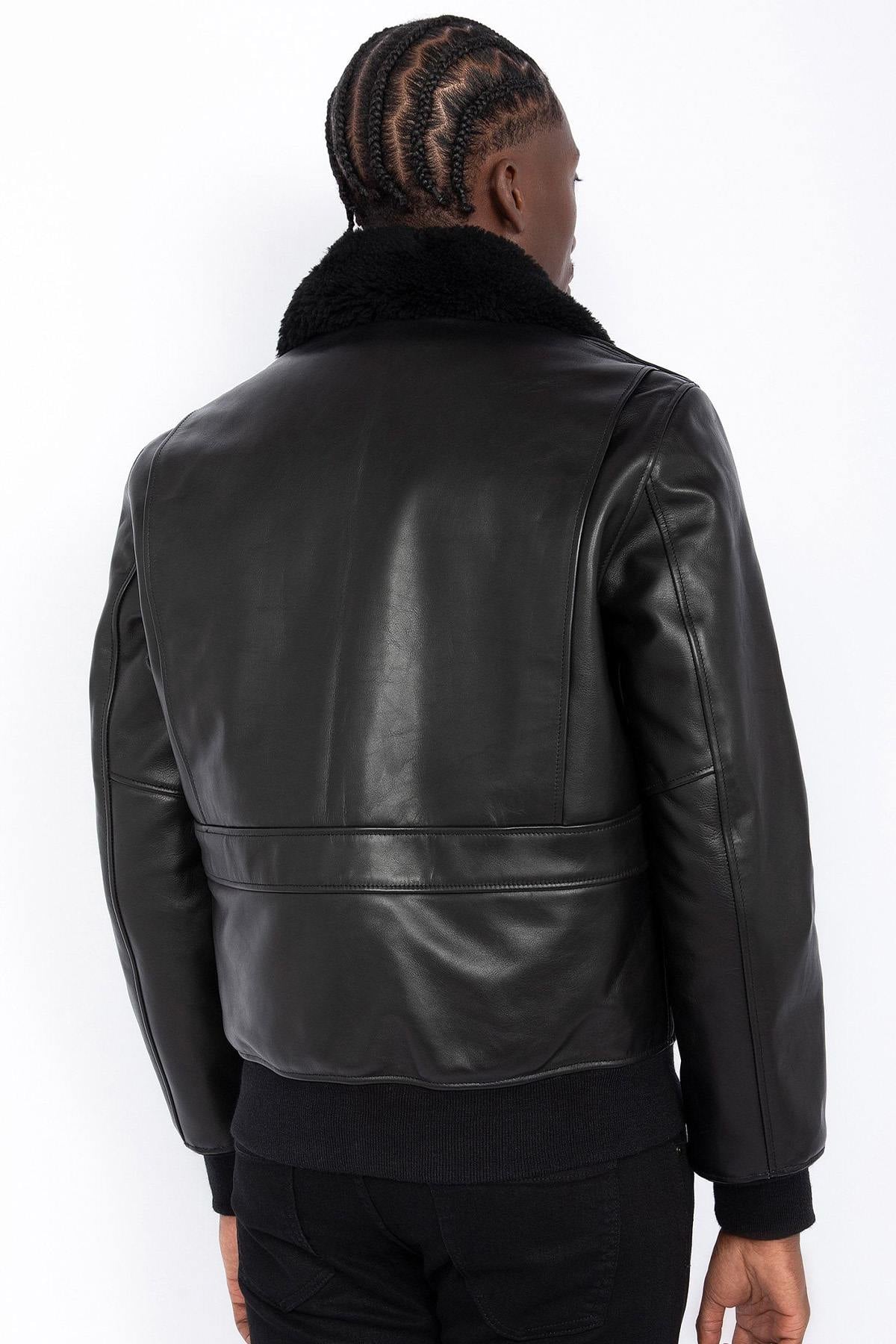 Schott's thick cowhide aviator jacket with removable shearling collar. - Image n°7