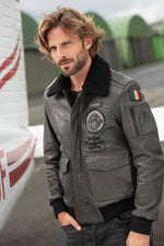 Aeronautica Militare's anthracite sheepskin jacket, crafted in Italy. - Image n°2