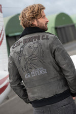 Aeronautica Militare's anthracite sheepskin jacket, crafted in Italy. - Image n°1