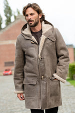Warm sand duffle coat in reversed sheep leather, timeless and chic. - Image n°2