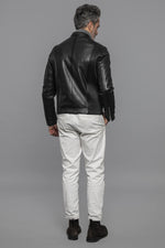 Reversible lambskin jacket: biker style or quilted warmth in one. - Image n°5