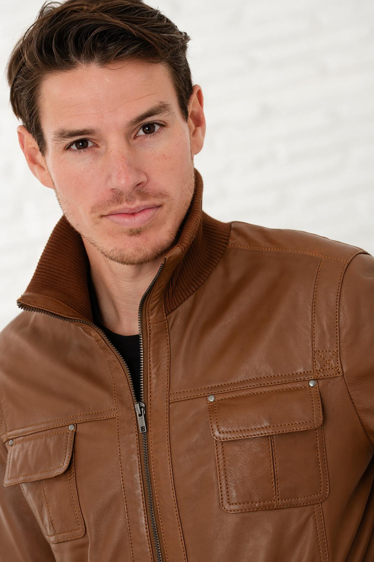 Oxblood sheep leather jacket-slim bomber-aviator by Serge Pariente. - Image n°4