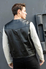 French-crafted horsehide waistcoat with Harris Tweed lining by Buco. - Image n°3