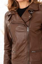 Oakwood's tobacco perfecto in vegetable-tanned sheepskin. - Image n°3