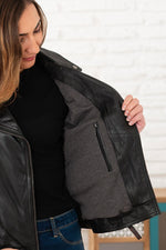 Black sheepskin perfecto, plant-tanned and slimfit for a sleek look. - Image n°5