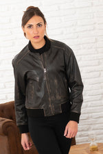 Timeless aged brown sheepskin jacket. The Frankie by Oakwood. - Image n°6