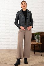 Denim-blue sheepskin perfecto with a slim, rock-inspired cut. - Image n°2