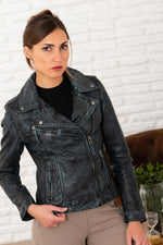 Denim-blue sheepskin perfecto with a slim, rock-inspired cut. - Image n°5