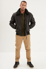 Daytona's black cowhide aviator jacket. Fur collar, timeless design. - Image n°2