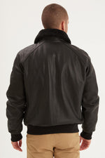 Daytona's black cowhide aviator jacket. Fur collar, timeless design. - Image n°5