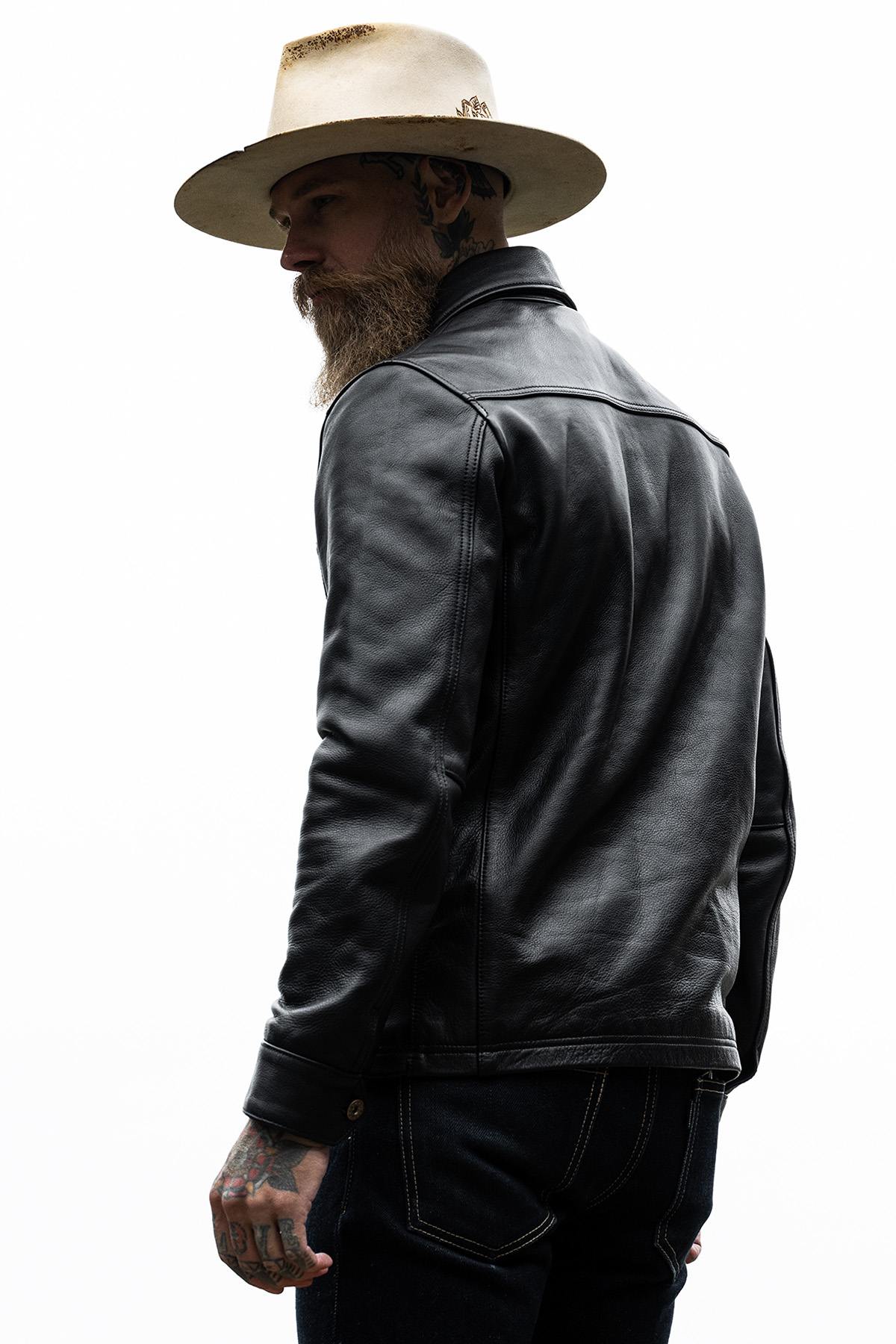 Master's roughout cowhide field jacket. Built for durability and wear. - Image n°17