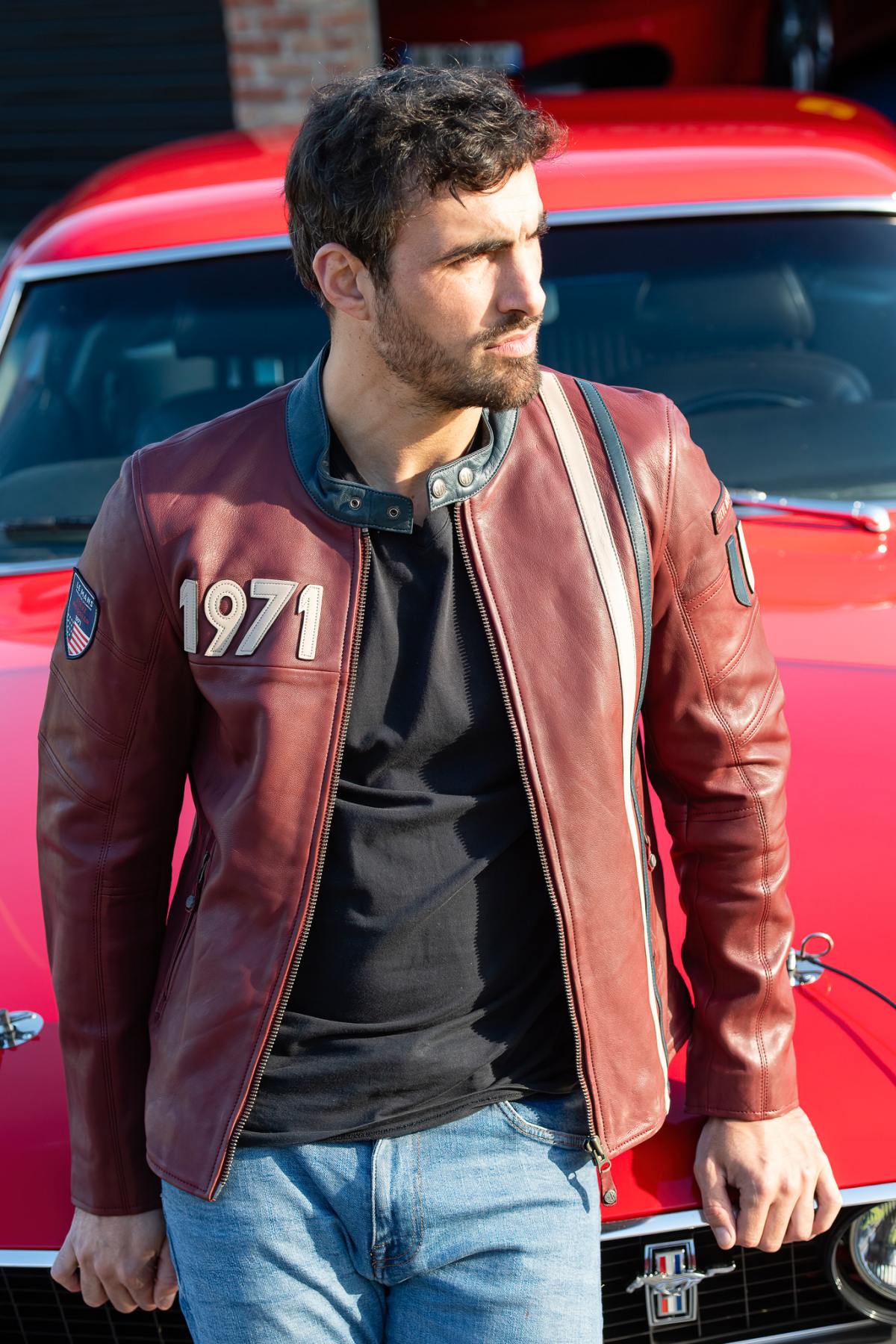 Dark red sheepskin, biker edge, all-season wear. A McQueen classic. - Image n°3