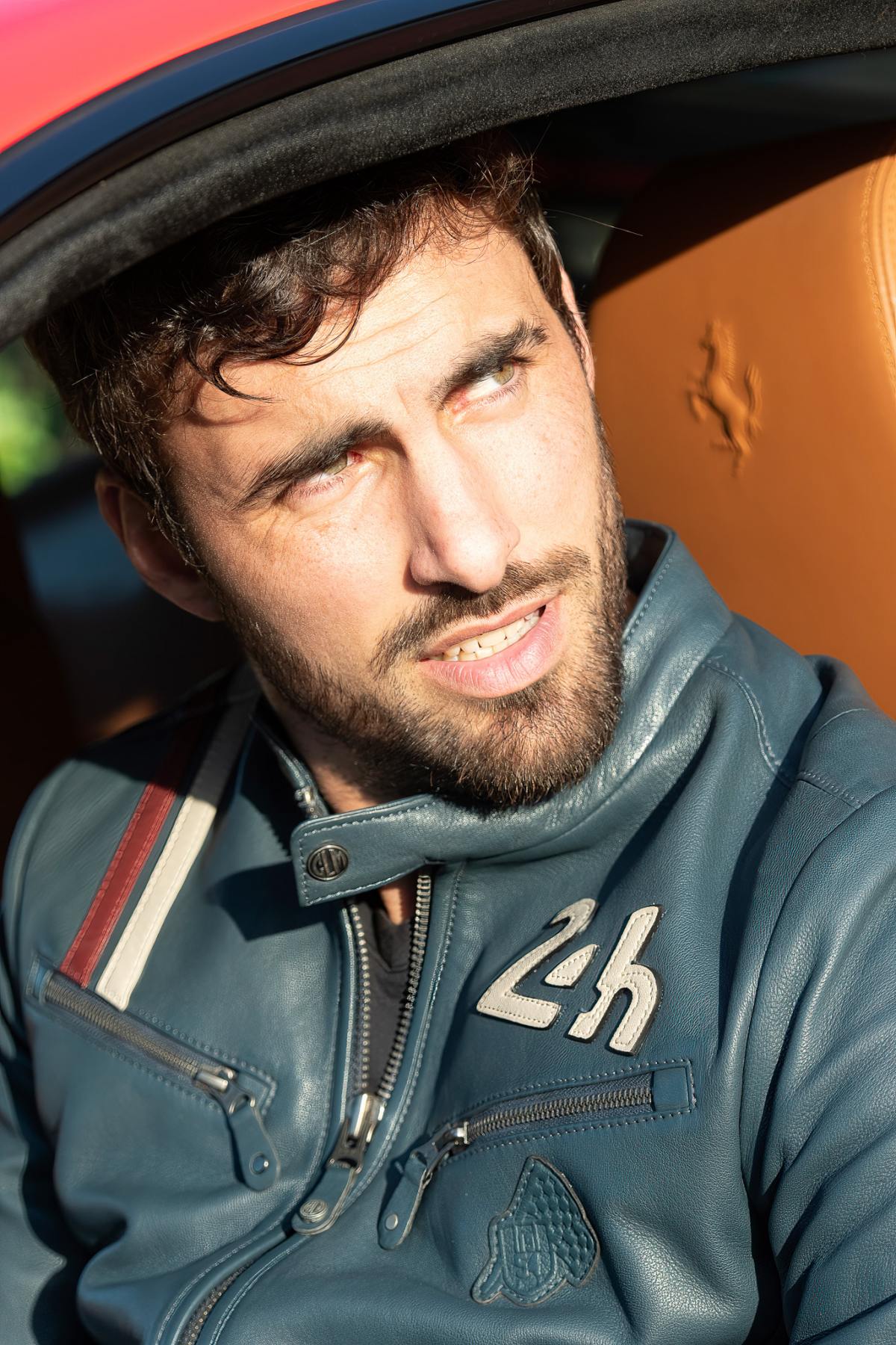 Royal blue sheepskin jacket, regular fit, perfect for all seasons. - Image n°4