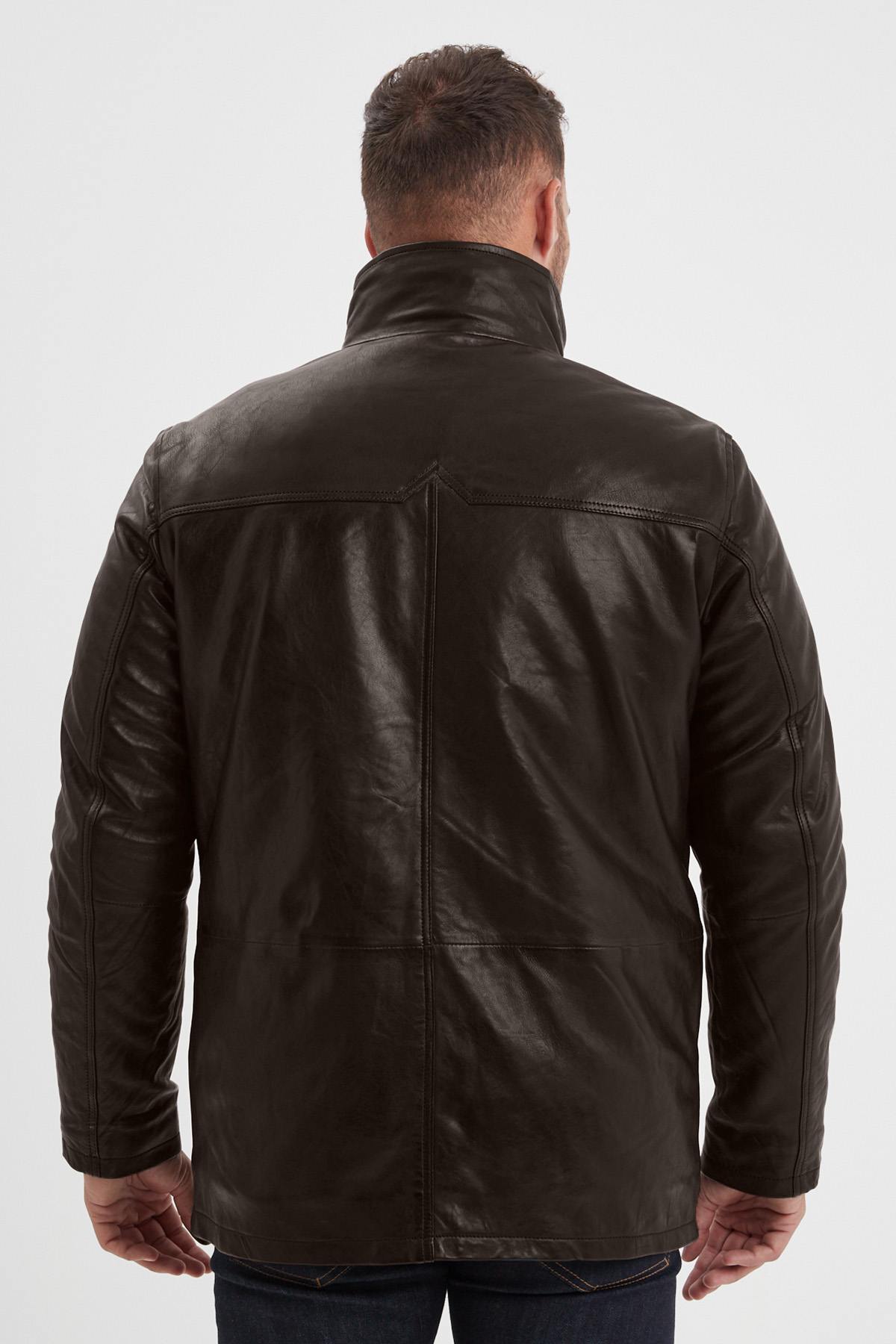 Daytona's reddish-brown sheepskin jacket: rugged, refined, timeless. - Image n°3