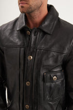 A horsehide jacket cut in the 1930s Type 1 style, made to endure. - Image n°9