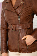 Bison leather jacket with belt and asymmetrical zip - Image n°3