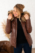 Cognac lambskin jacket with removable fur collar for winter elegance. - Image n°5