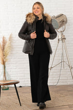 Dark brown lambskin jacket with detachable fur collar for winter - Image n°5