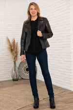 Slim black sheep leather Perfecto, rebellious yet timelessly stylish. - Image n°2