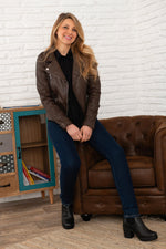 Chocolate shearling perfecto: slim fit, asymmetric zip, snap collar. - Image n°3