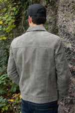 Soft anthracite suede jacket in buffalo leather. Timeless and refined. - Image n°4