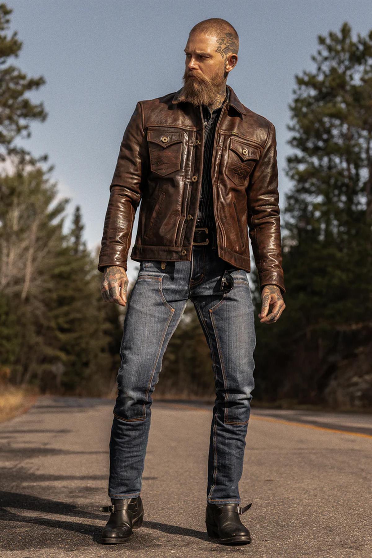 Rustic mahogany buffalo leather trucker jacket with western stitching. - Image n°1