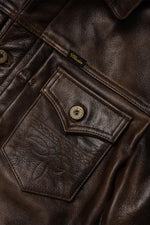 Rustic mahogany buffalo leather trucker jacket with western stitching. - Image n°4