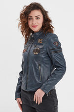 A short sheep leather jacket in blue, ideal for sporty-casual style. - Image n°4