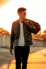 Vintage green racing leather jacket - Image n°17