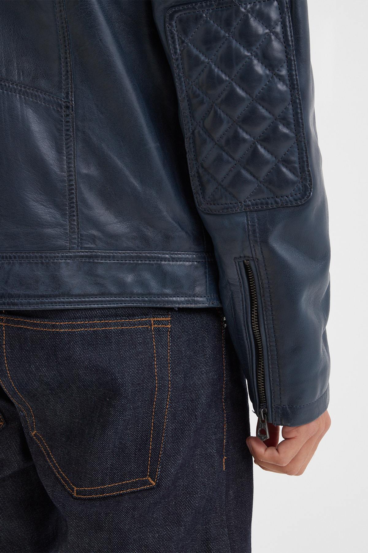 Supple, lightweight sheepskin jacket with vintage racing details. - Image n°6