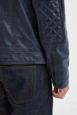 Supple, lightweight sheepskin jacket with vintage racing details. - Image n°6