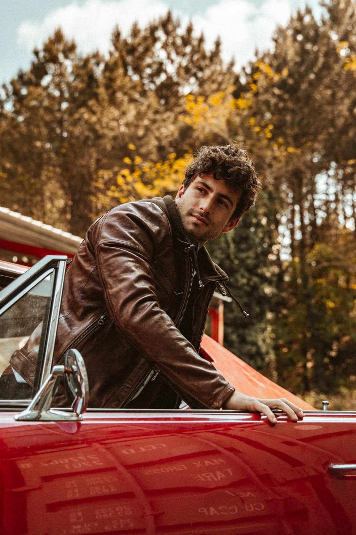 Slim dark cognac lambskin jacket with biker collar and removable hood. - Image n°12