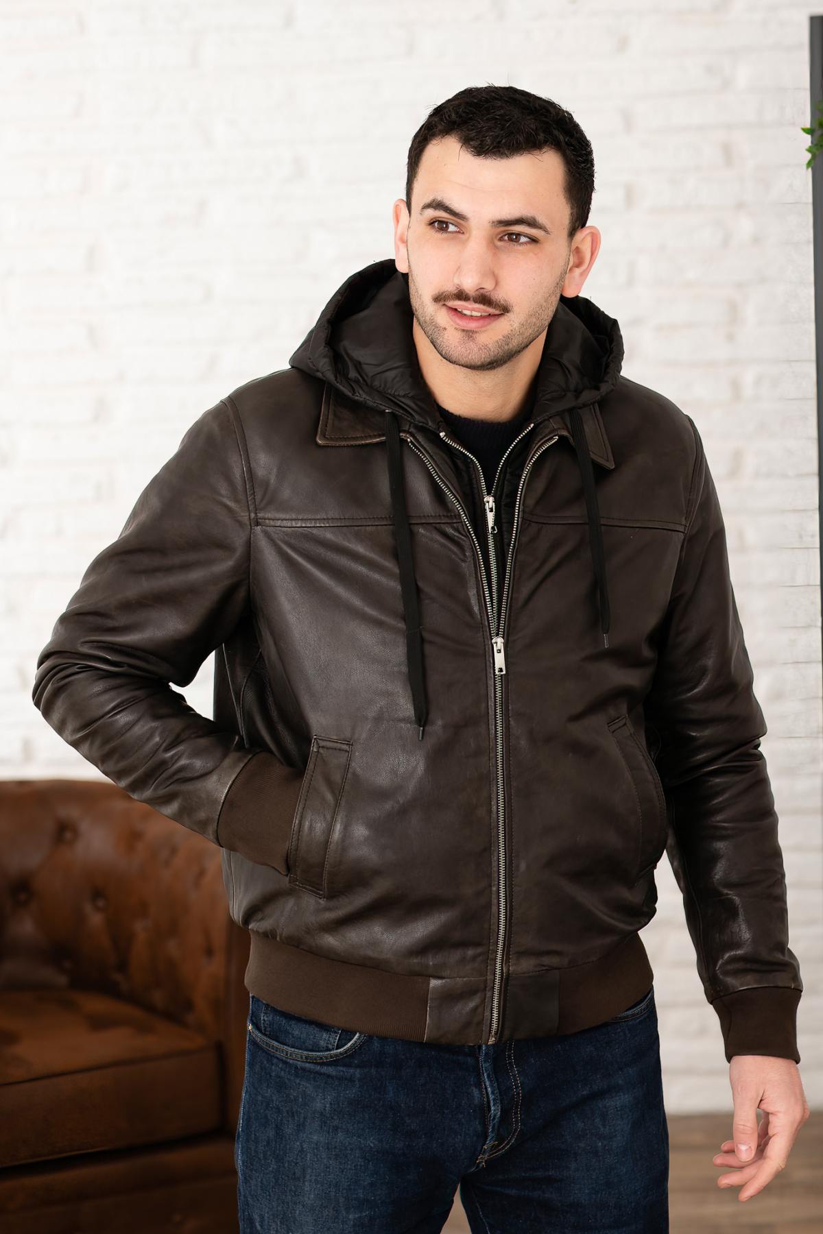 Serge Pariente's used green lambsheep leather jacket. Detachable hood. - Image n°2