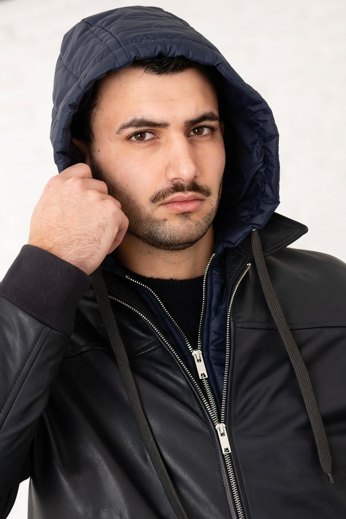Navy blue shirt collar leather jacket with removable hood - Image n°5