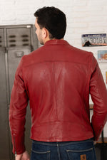 Supple lamb leather in Red Chili. Vegetable-tanned, biker collar. - Image n°5