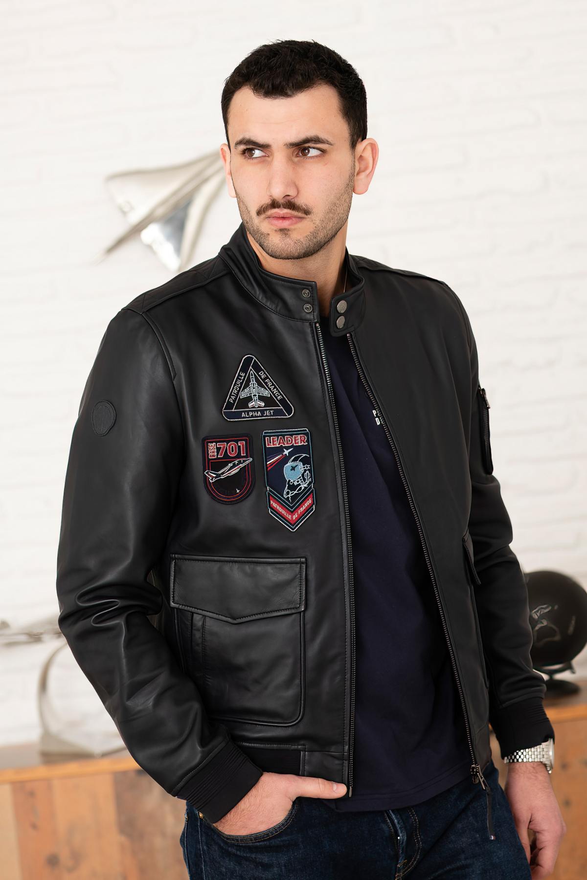 Navy blue biker collar leather jacket with PAF patches - Image n°4