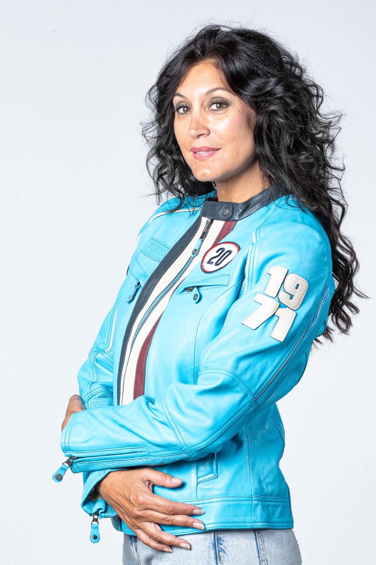 Nordic blue lambskin jacket with 1971 motorsport-inspired details. - Image n°2