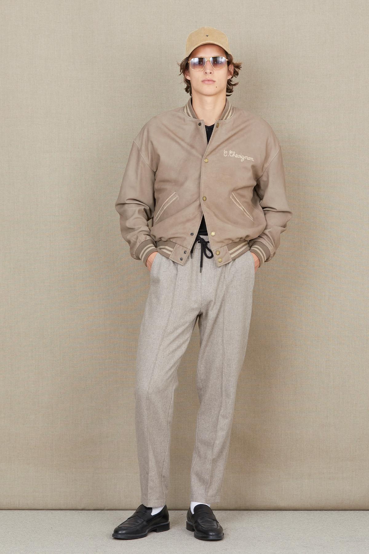 Loose fit beige leather teddy jacket - Image n°1