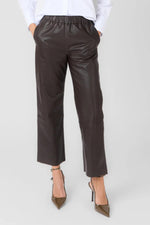 Brown leather pants with wide edges - Image n°1