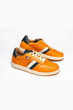 Steve McQueen orange leather sneakers - Image n°2