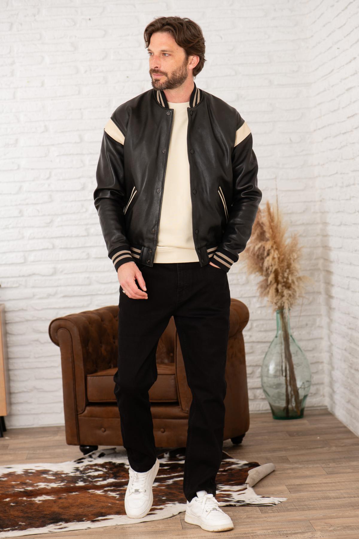 Vintage style black and white leather varsity teddy - Image n°2