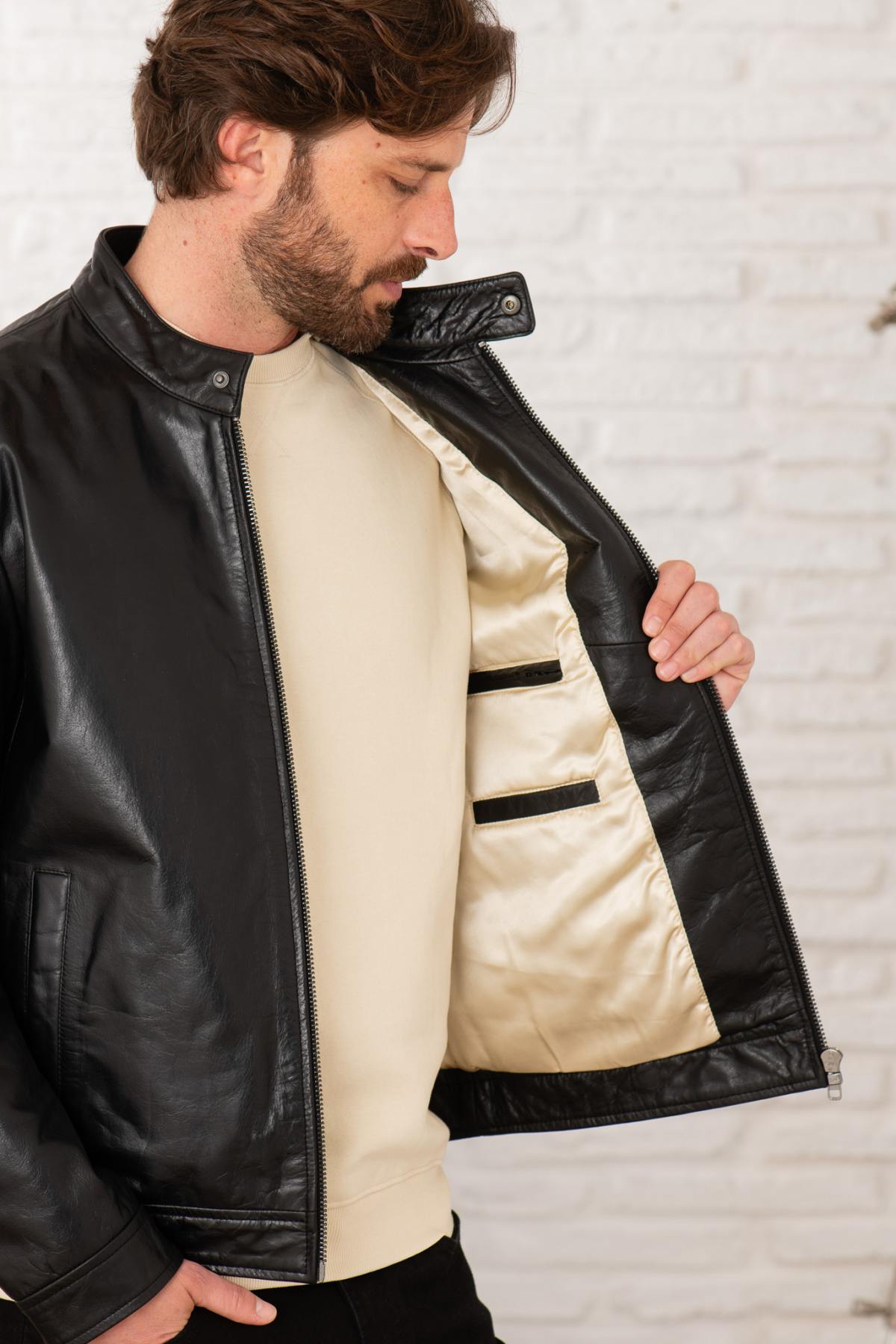 Black smooth leather jacket with minimalist biker collar - Image n°6